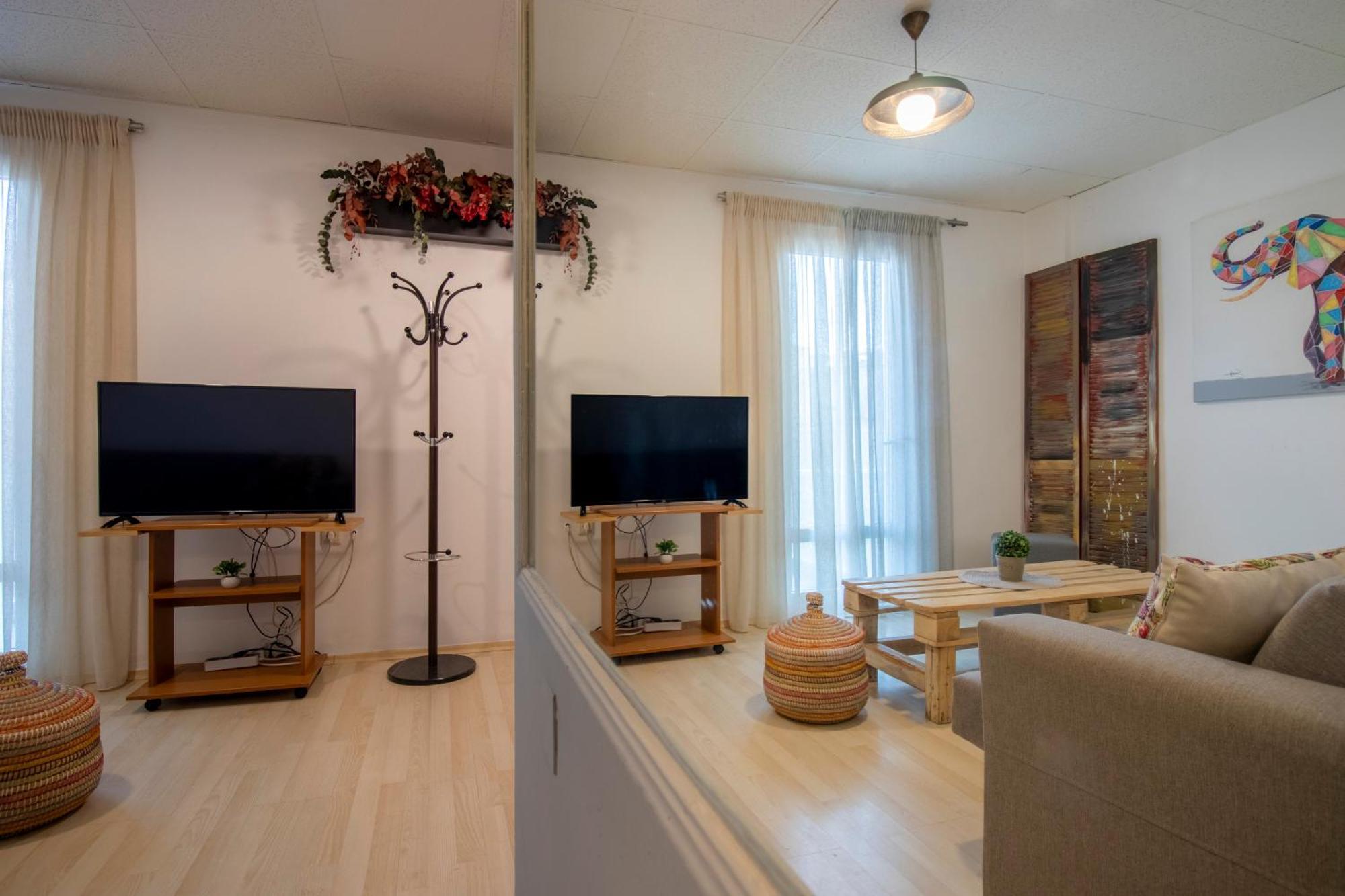 Modern City Apt In The Heart Of Heraklion Exterior foto